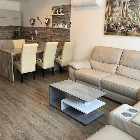2 * Balatonbereny