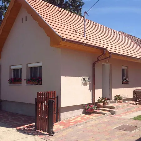 Apartmán 2 *